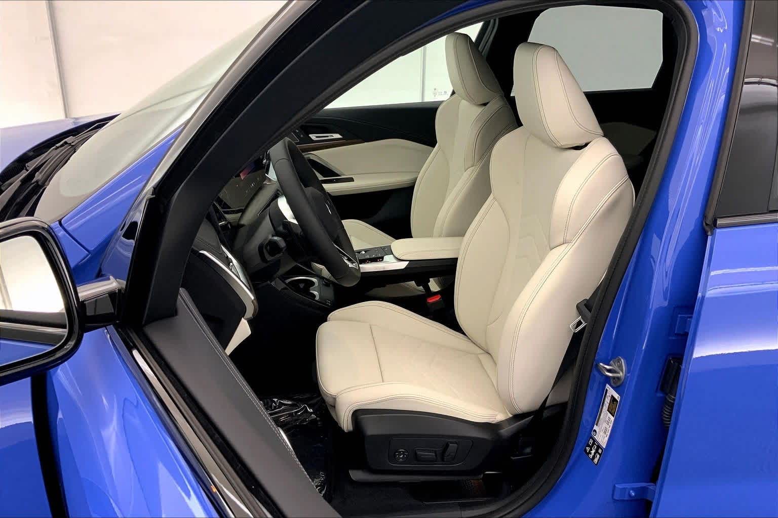 Thumbnail: 2026 BMW X1 - 11