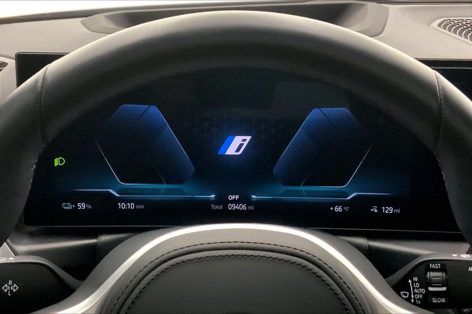 Thumbnail: 2024 BMW i4 - 17