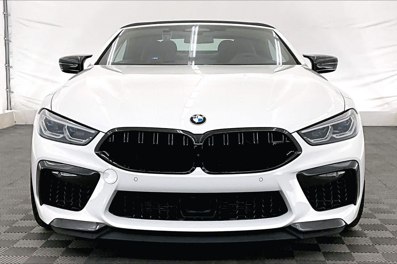 Thumbnail: 2025 BMW M8 - 6