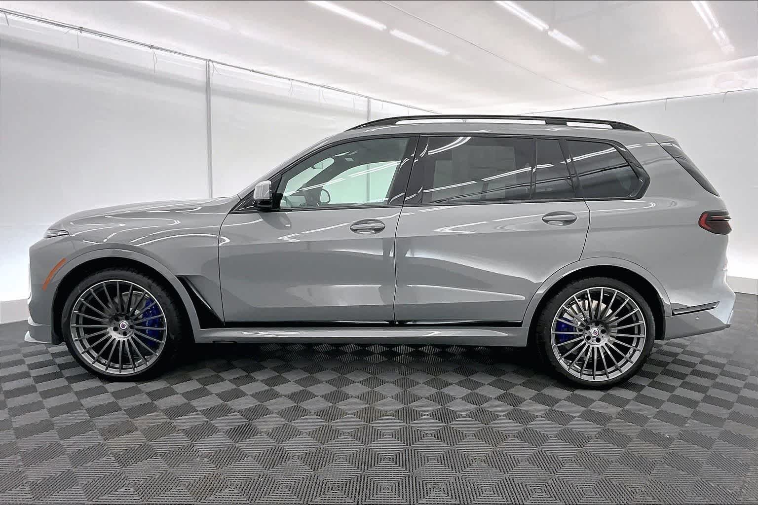 Thumbnail: 2026 BMW X7 - 3