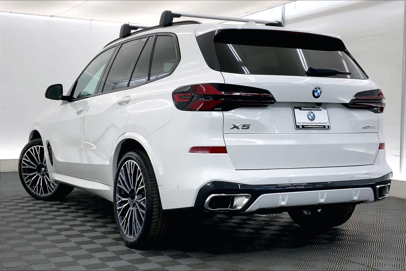 Thumbnail: 2026 BMW X5 - 4