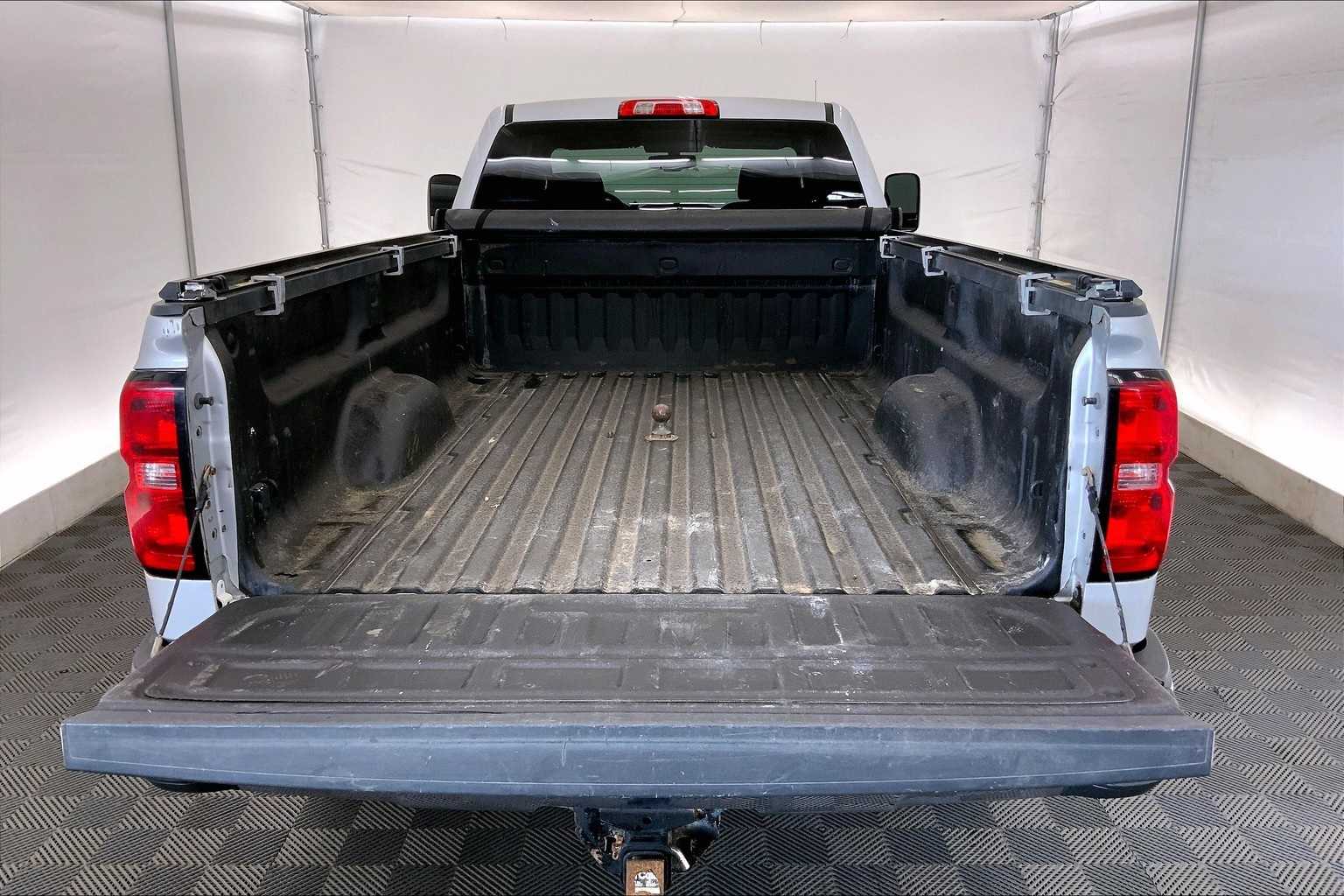 Thumbnail: 2015 Chevrolet Silverado 2500 - 18