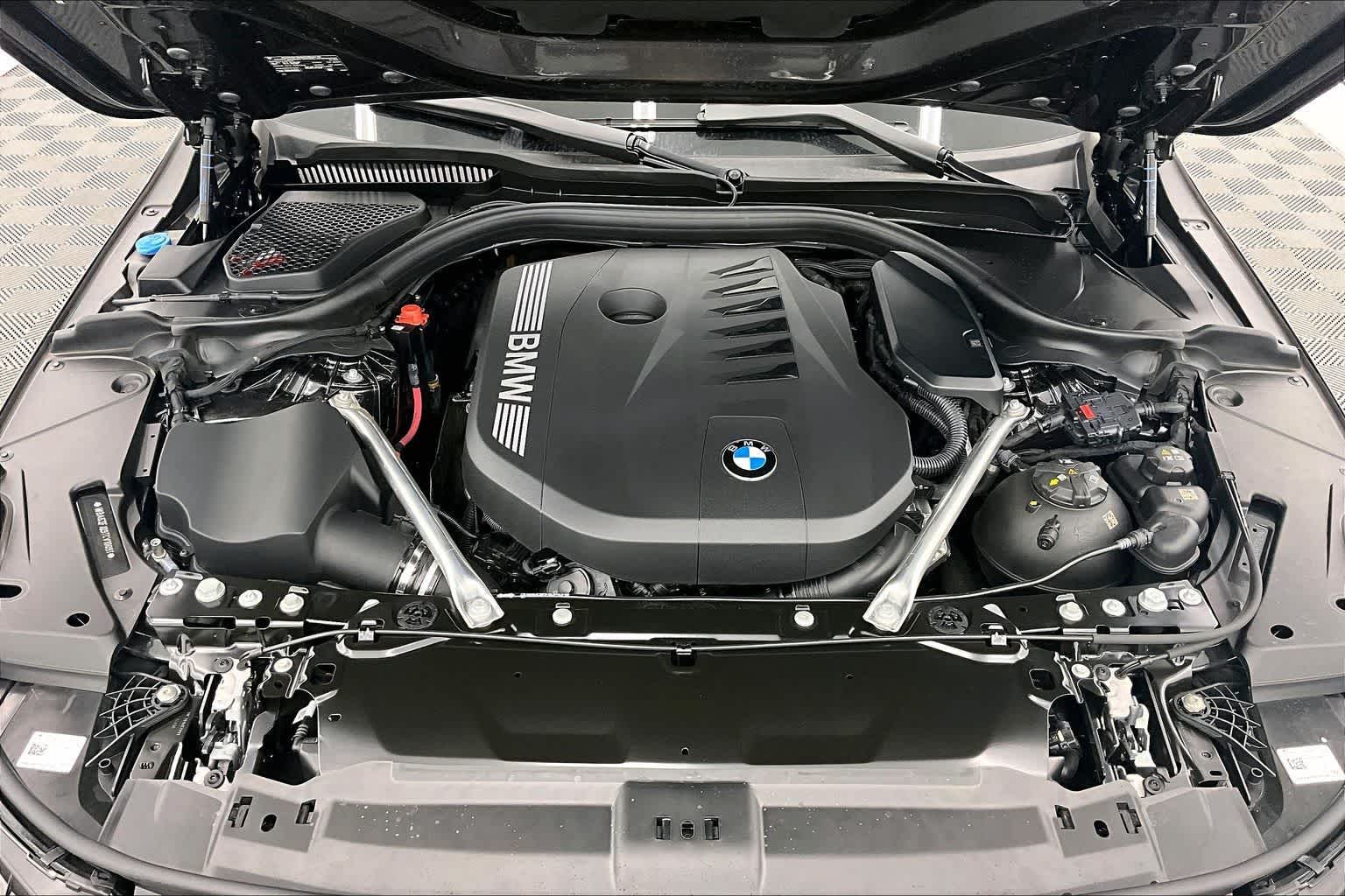 Thumbnail: 2026 BMW 5 Series - 9