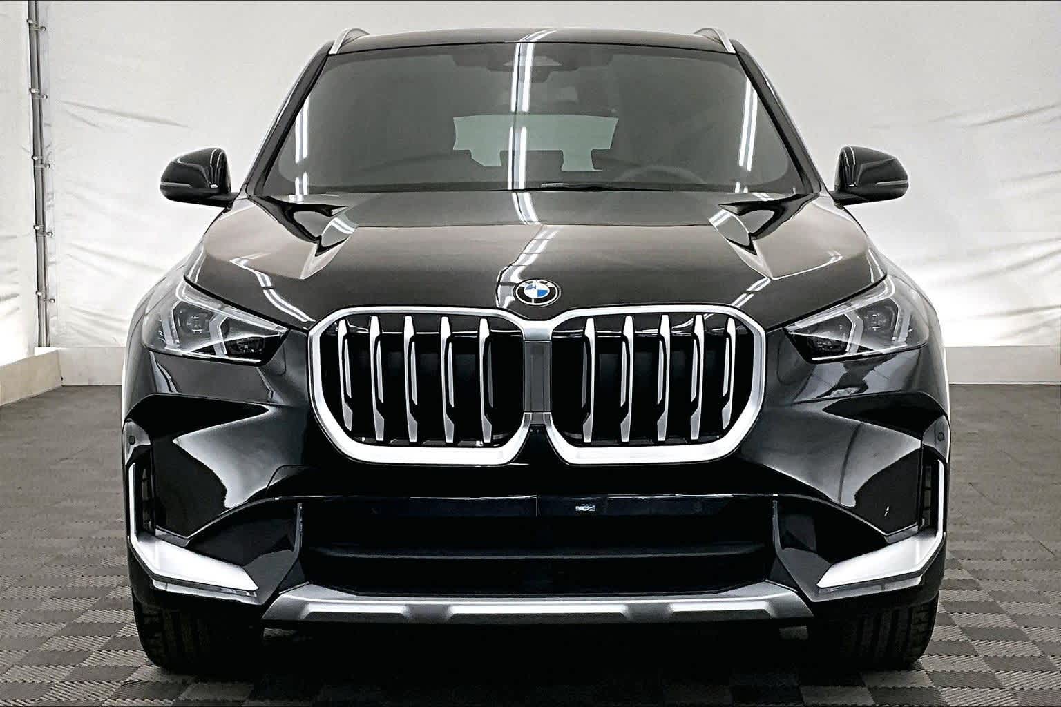 Thumbnail: 2026 BMW X1 - 6