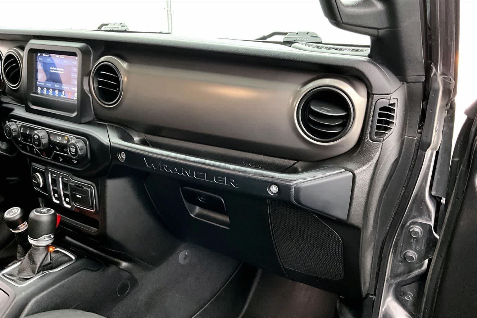 Thumbnail: 2020 Jeep Wrangler - 23