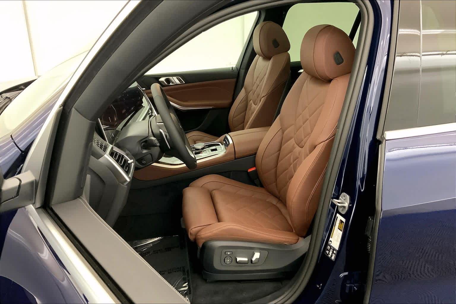 Thumbnail: 2026 BMW X5 - 11