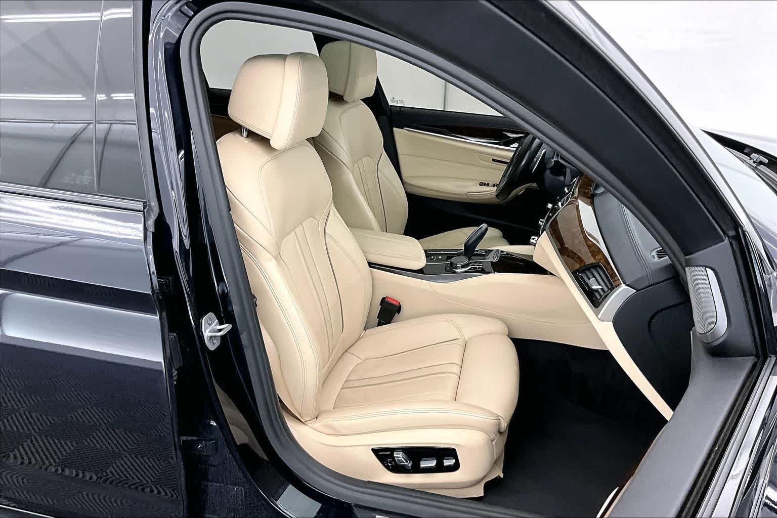 Thumbnail: 2018 BMW 5 Series - 14
