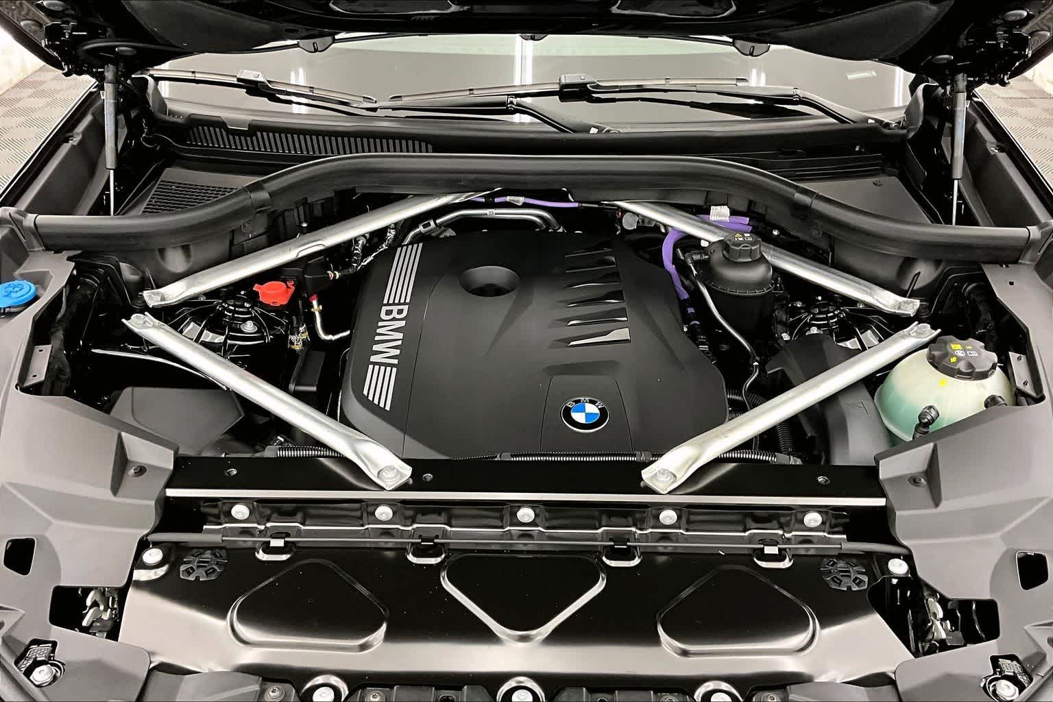 Thumbnail: 2026 BMW X5 - 9