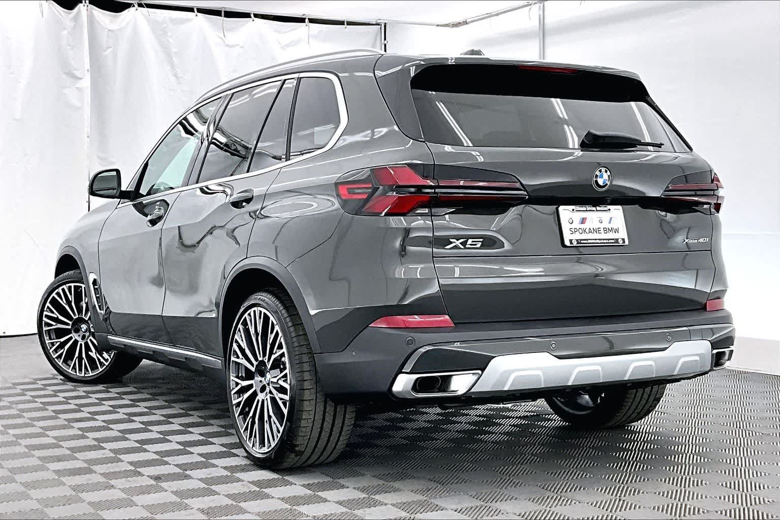 Thumbnail: 2026 BMW X5 - 4