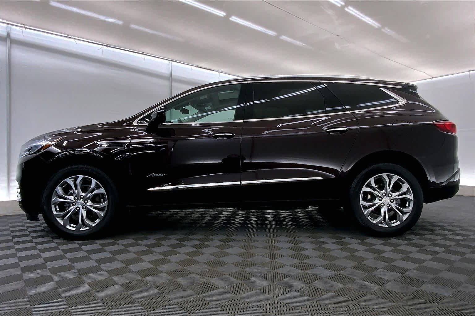 Thumbnail: 2021 Buick Enclave - 3