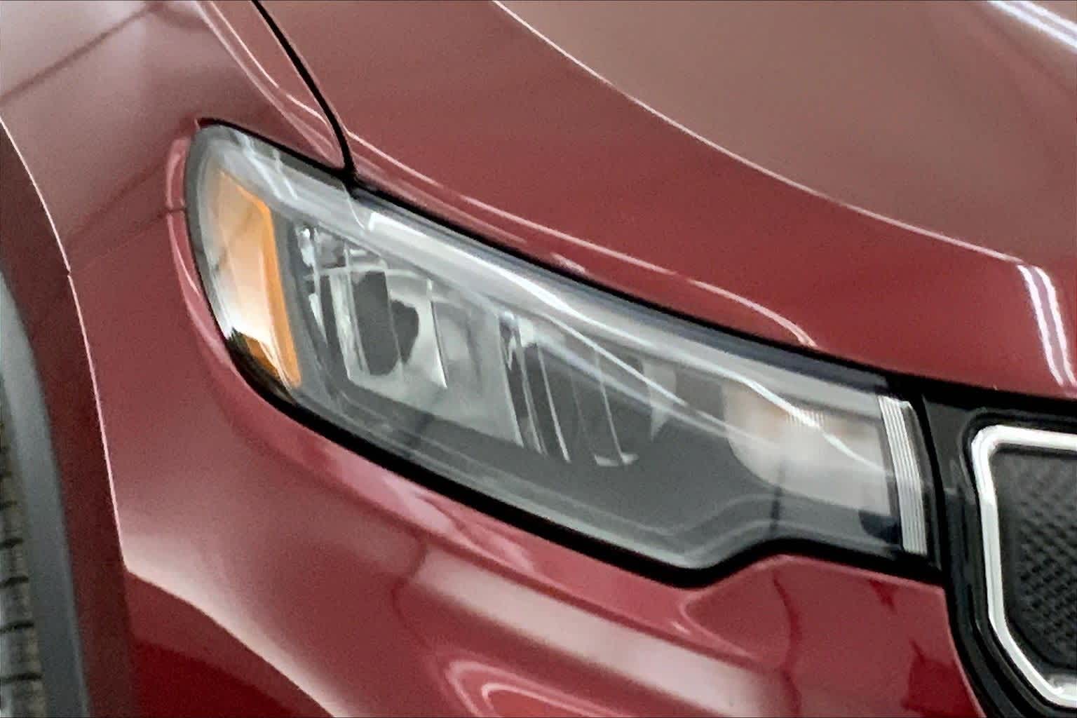 Thumbnail: 2022 Jeep Compass - 31