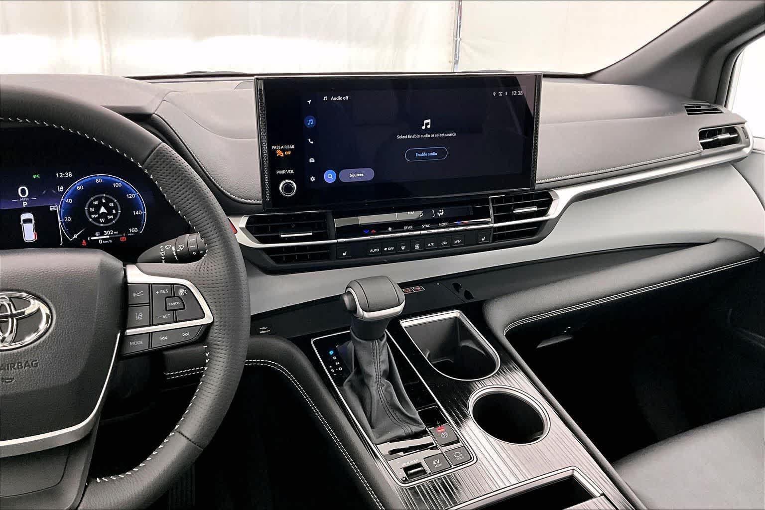Thumbnail: 2025 Toyota Sienna - 15