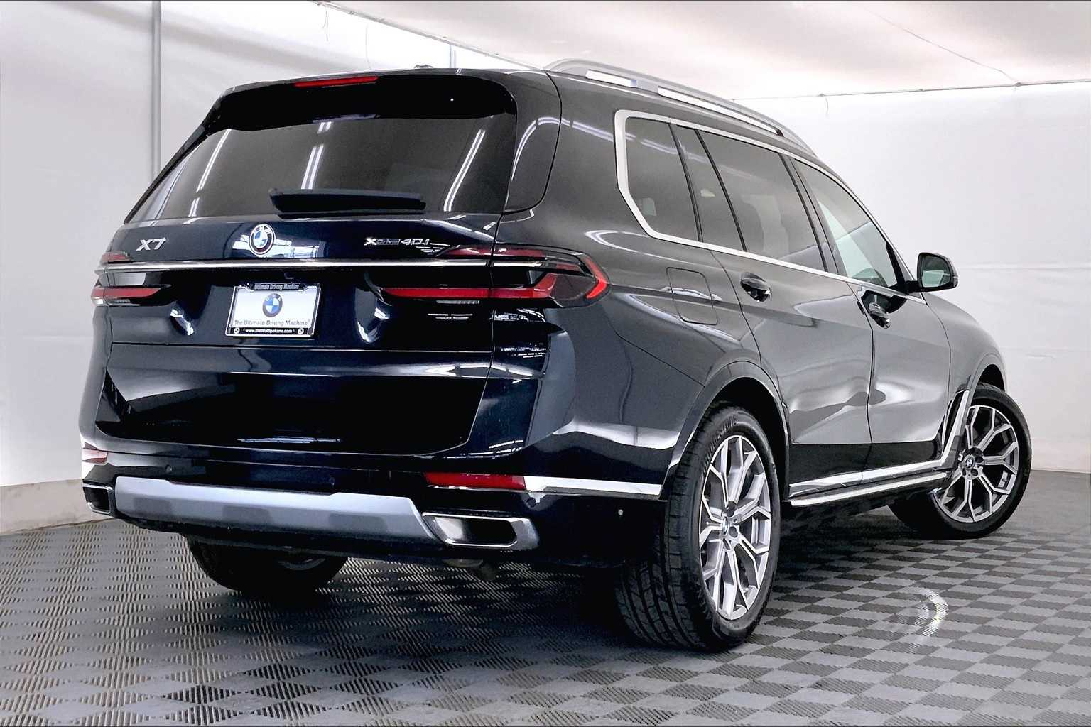 Thumbnail: 2024 BMW X7 - 22