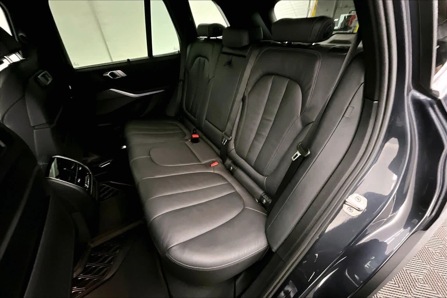 Thumbnail: 2021 BMW X5 - 29