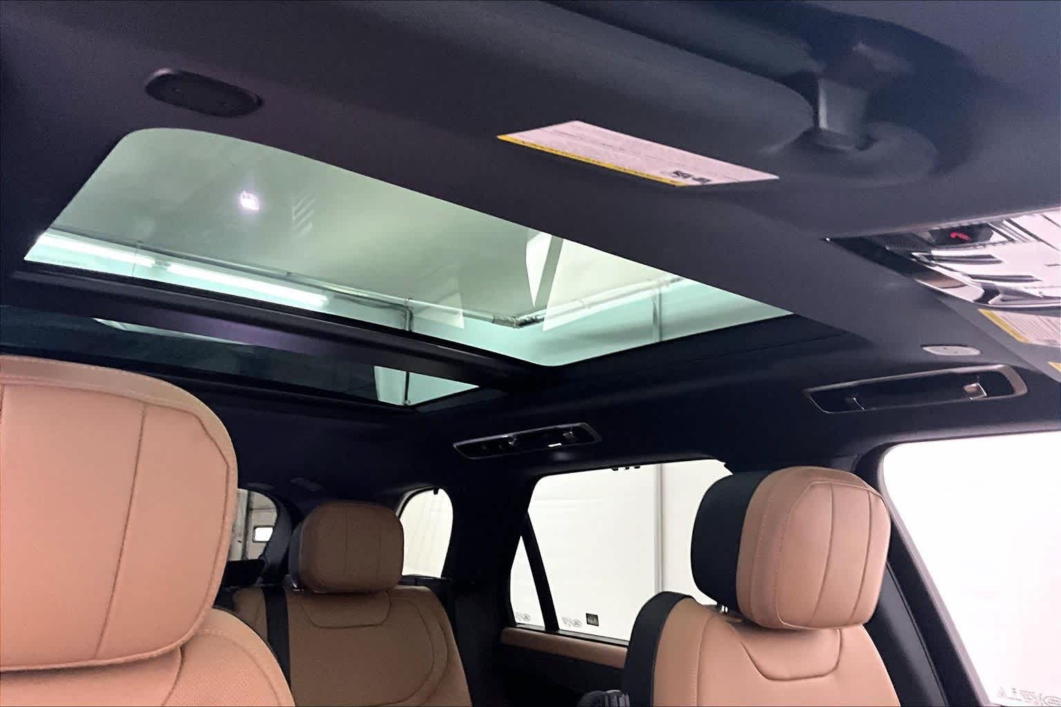 Thumbnail: 2026 Land Rover Range Rover Sport - 30