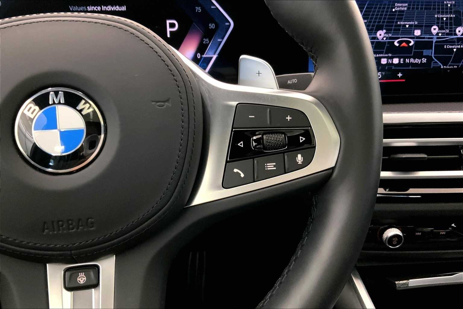 Thumbnail: 2023 BMW 3 Series - 25