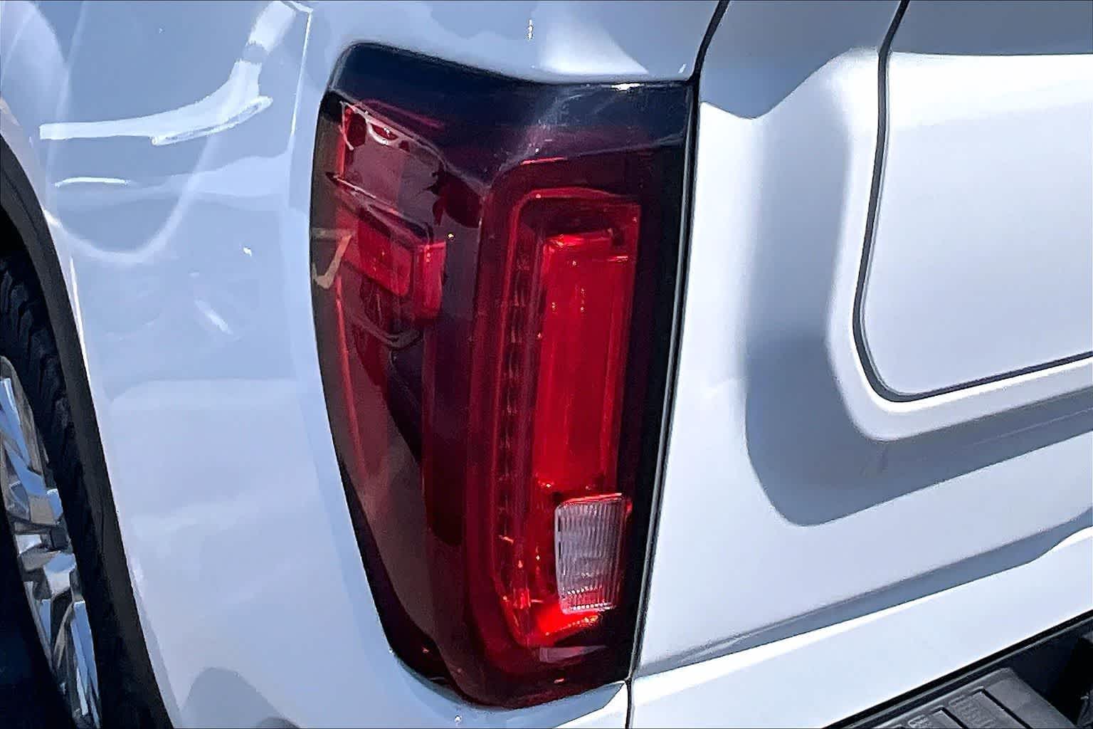 Thumbnail: 2023 GMC Sierra 1500 - 15