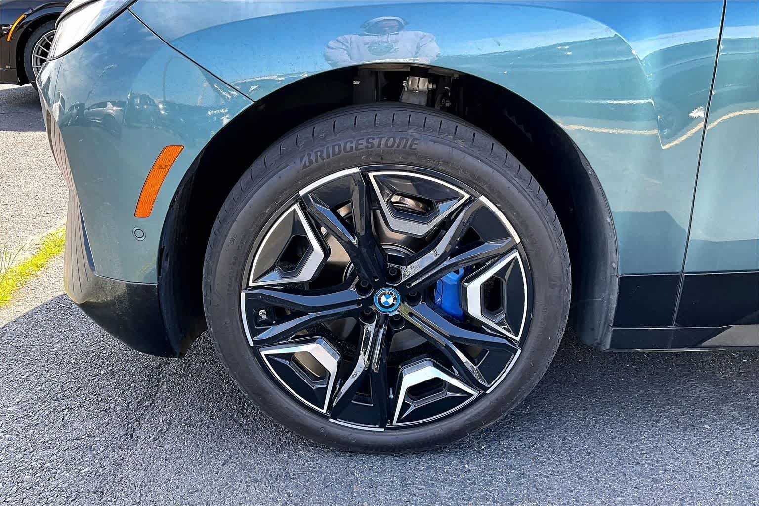 Thumbnail: 2025 BMW iX - 8