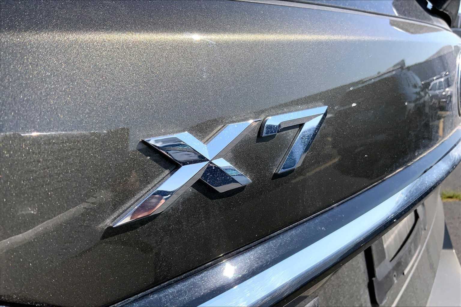 Thumbnail: 2023 BMW X7 - 12