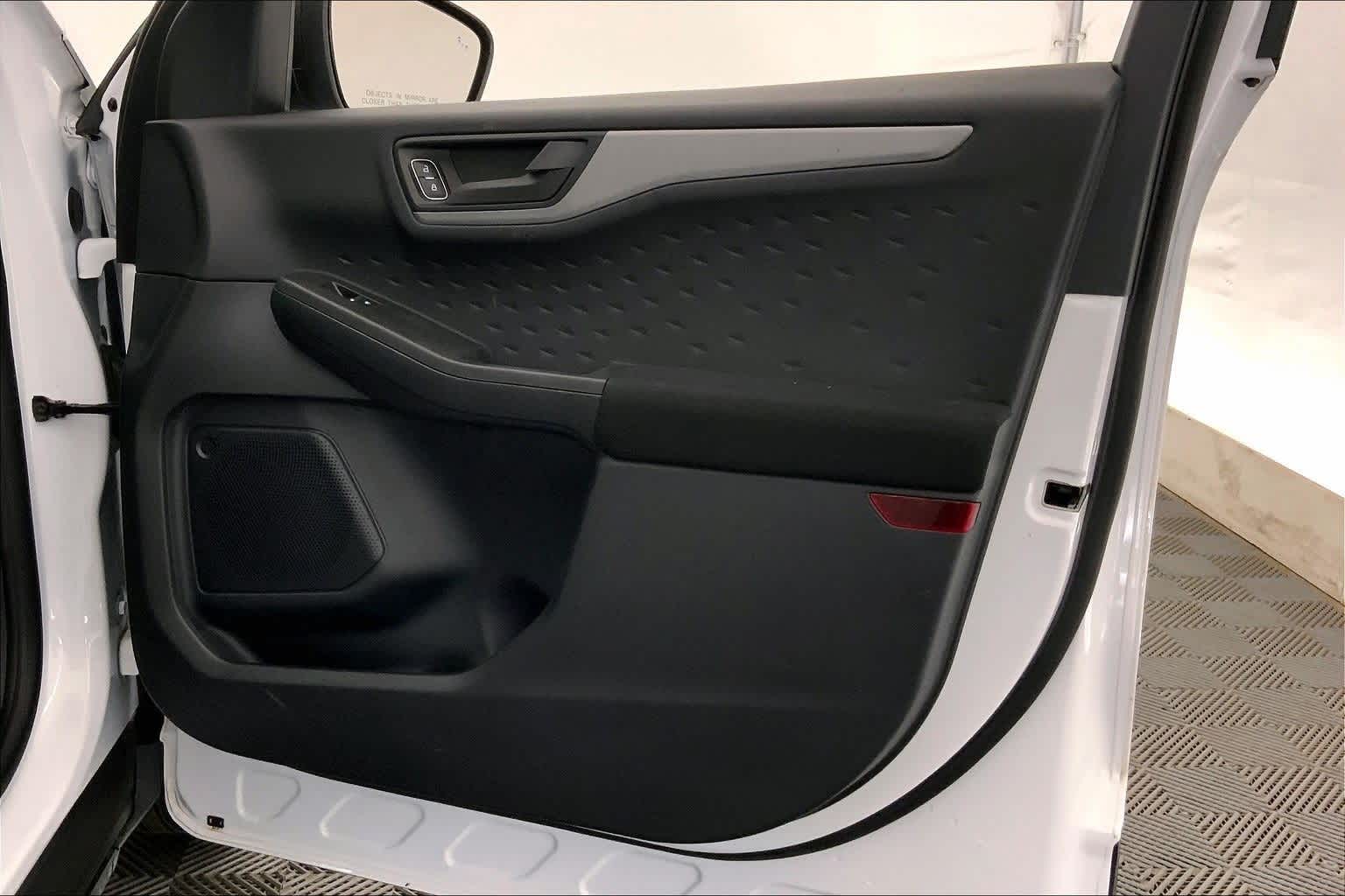 Thumbnail: 2020 Ford Escape - 28