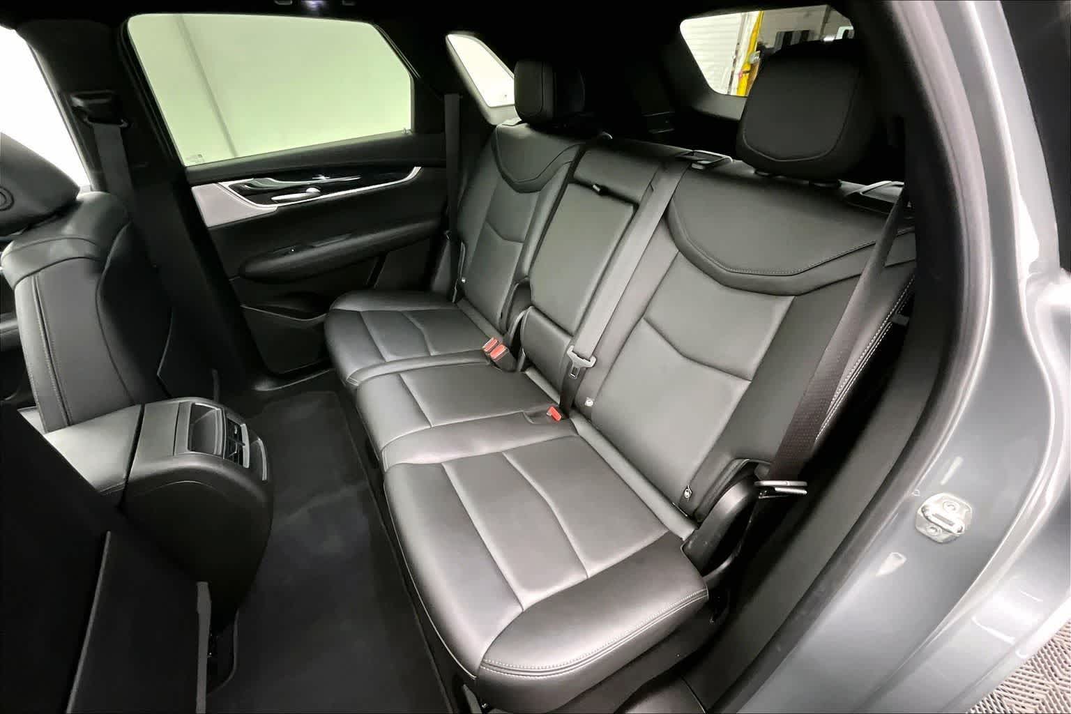 Thumbnail: 2023 Cadillac XT5 - 29