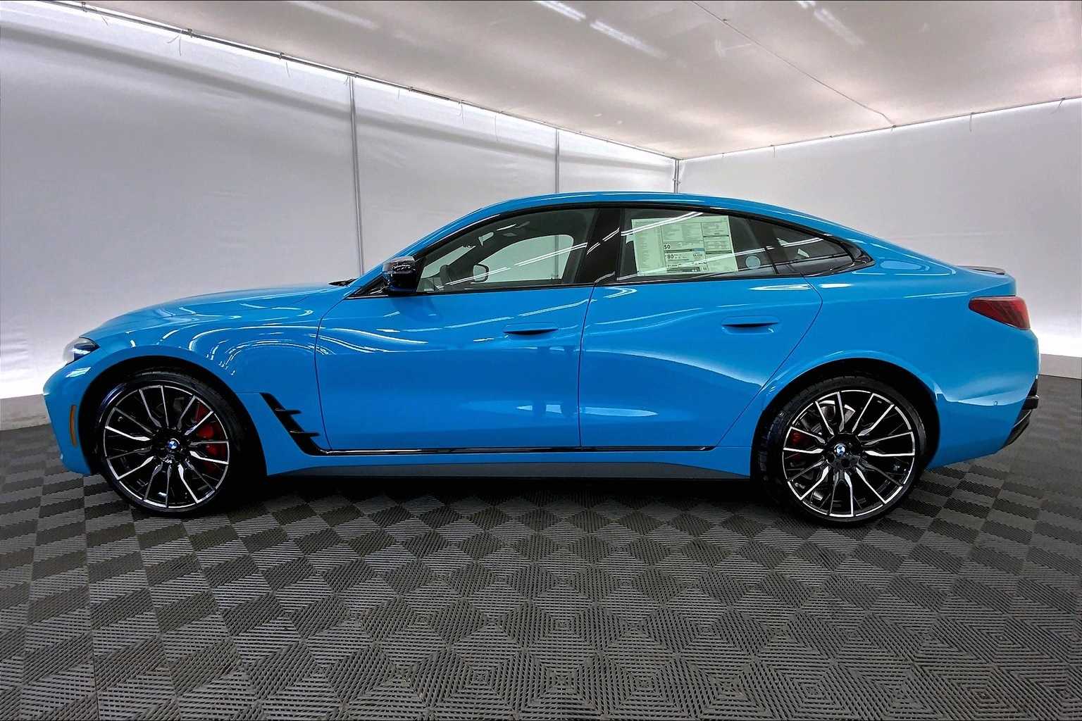 Thumbnail: 2025 BMW i4 - 3