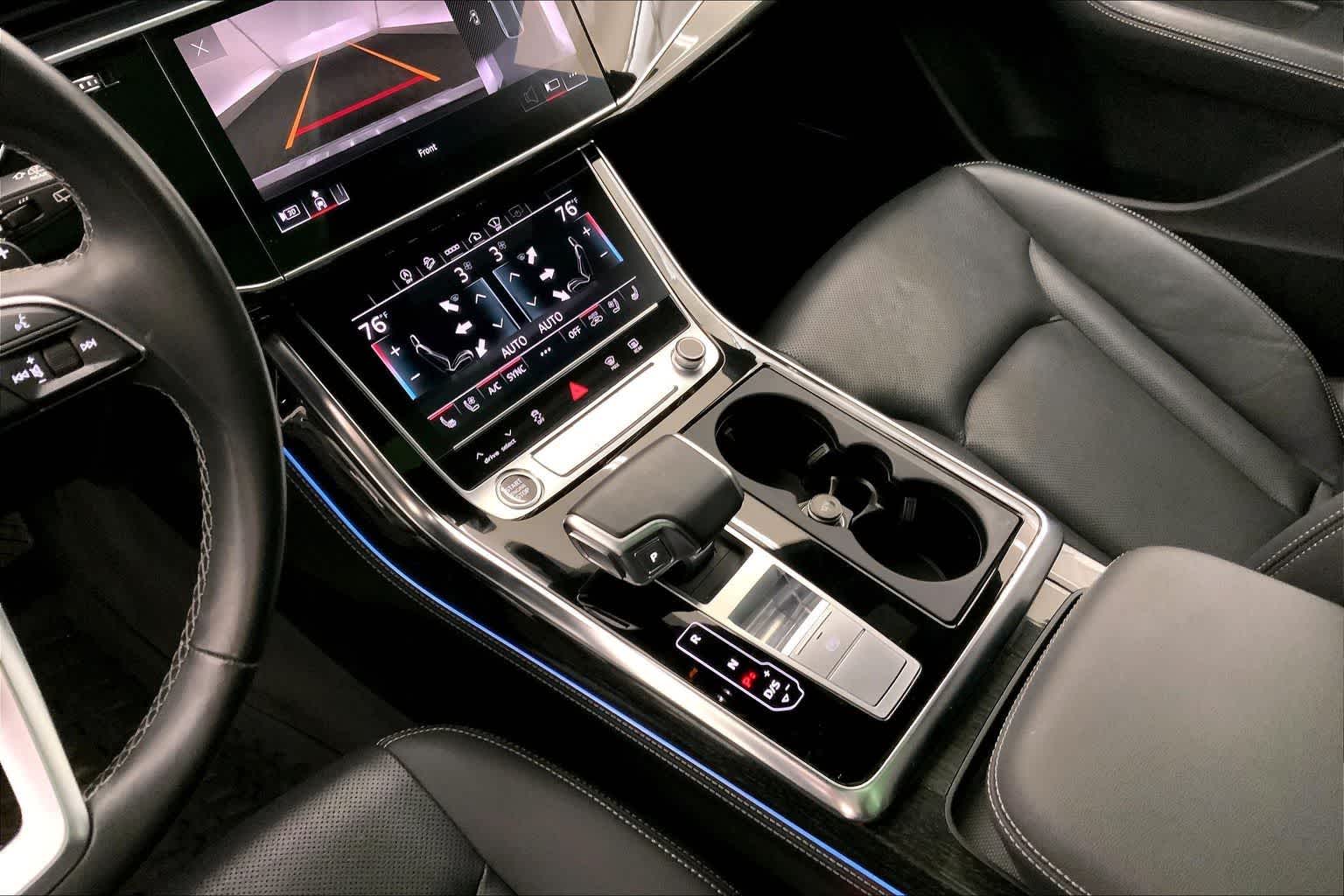 Thumbnail: 2022 Audi Q8 - 16