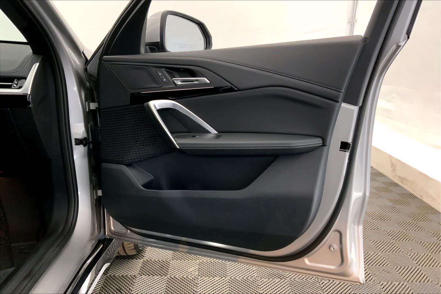 Thumbnail: 2025 BMW X1 - 28