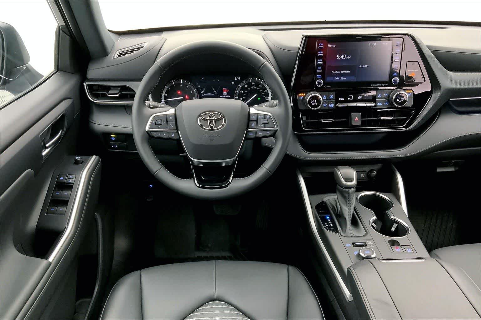 Thumbnail: 2021 Toyota Highlander - 14