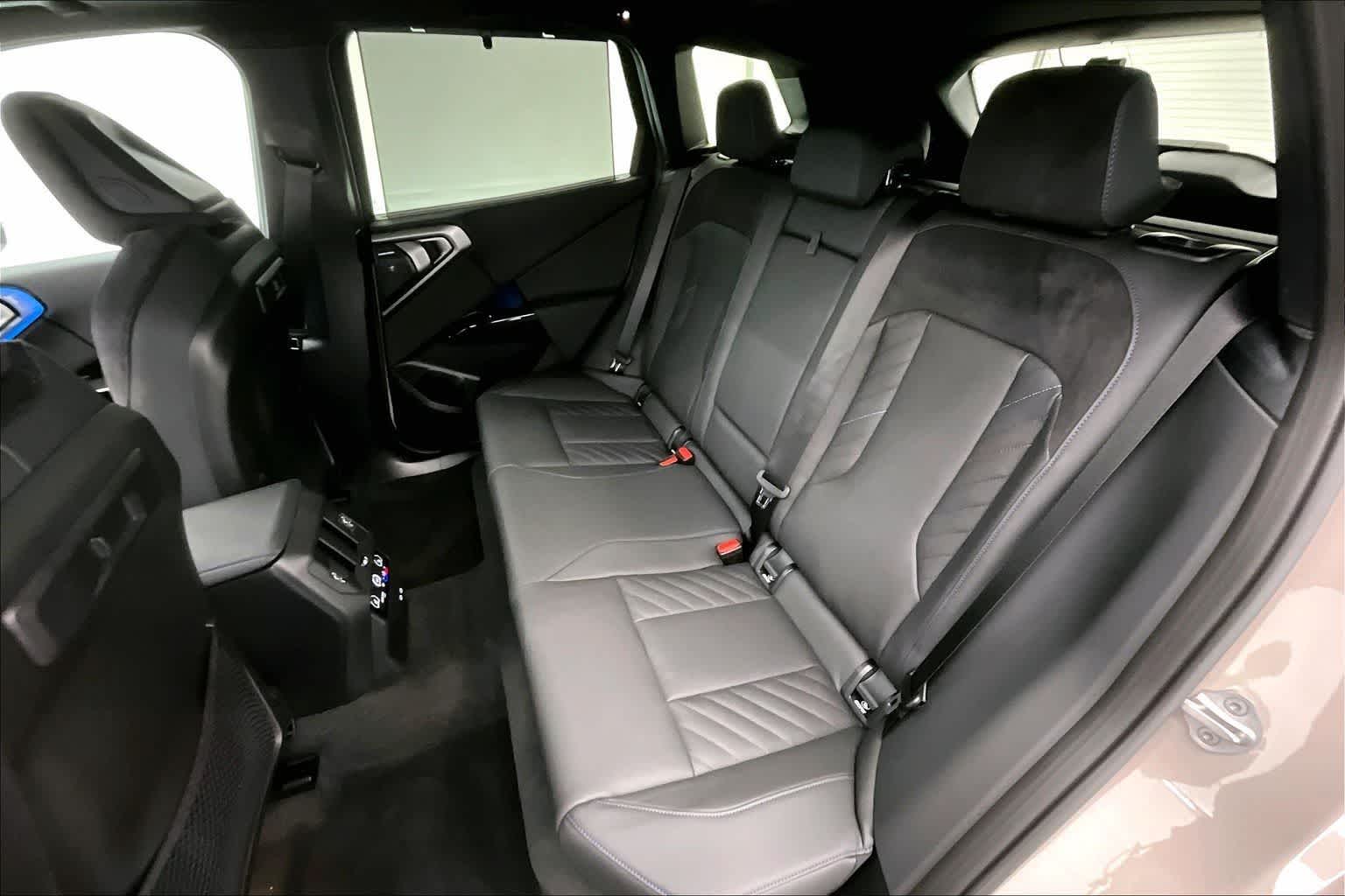 Thumbnail: 2026 BMW X3 - 13