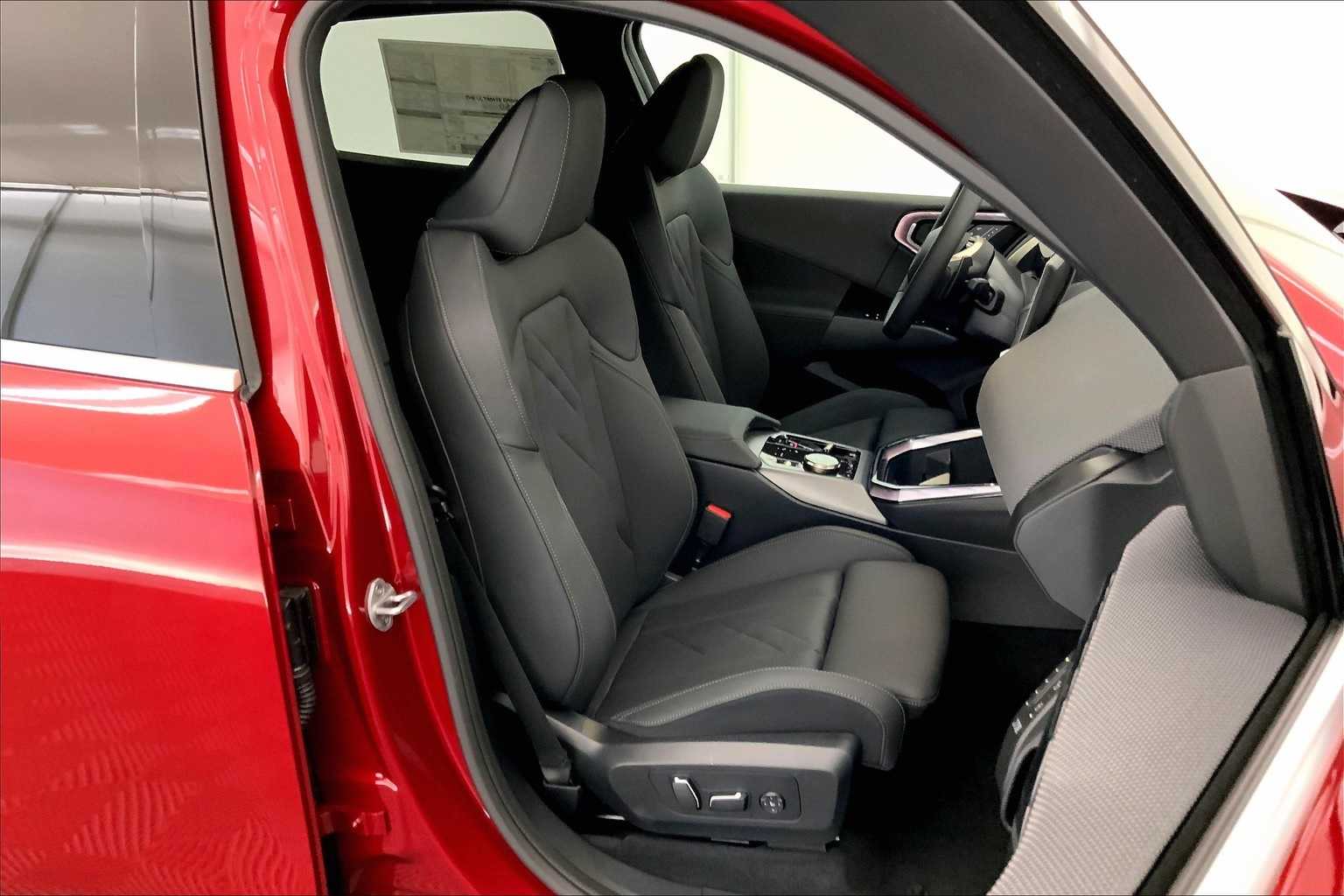 Thumbnail: 2025 BMW X3 - 14