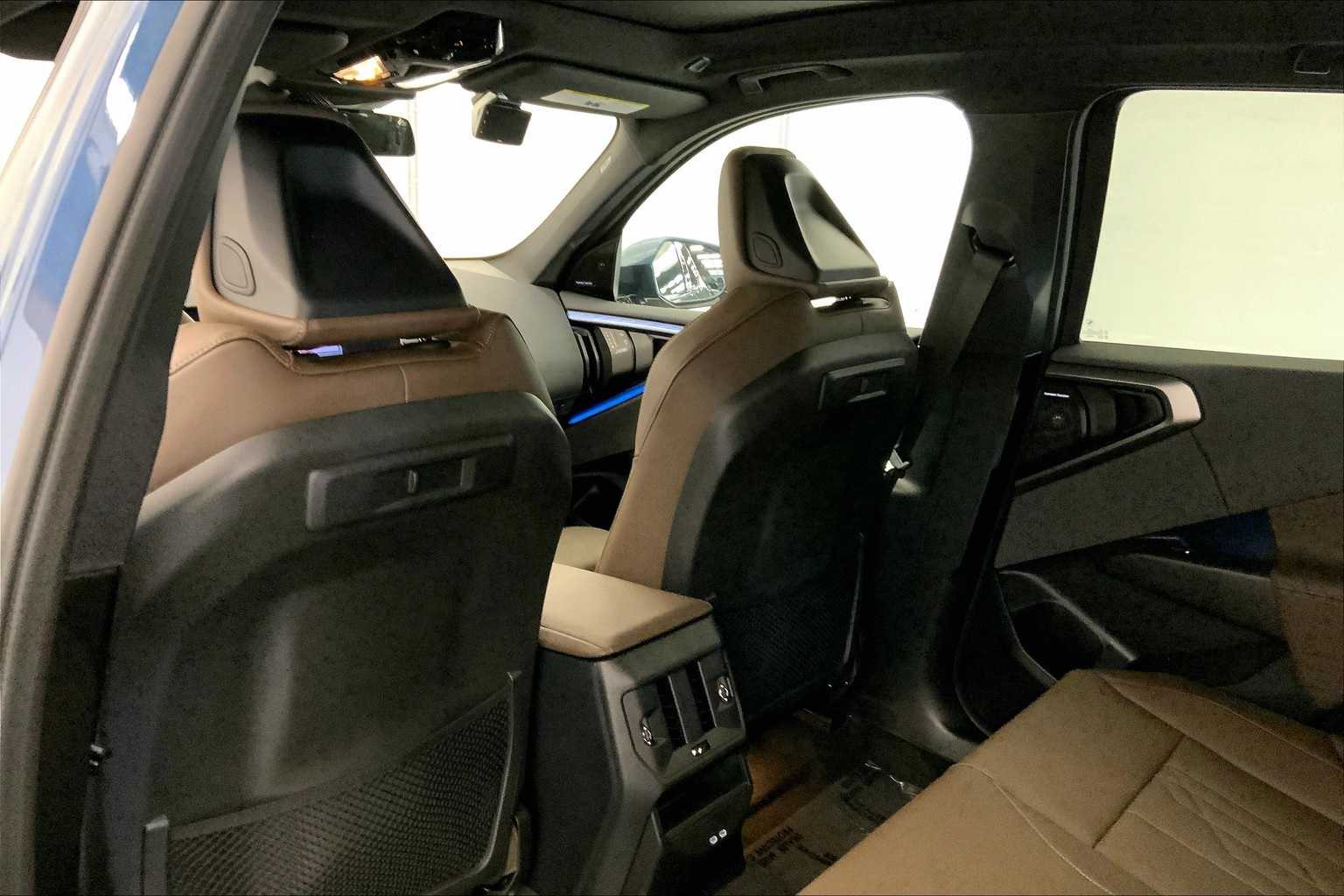 Thumbnail: 2025 BMW X3 - 12