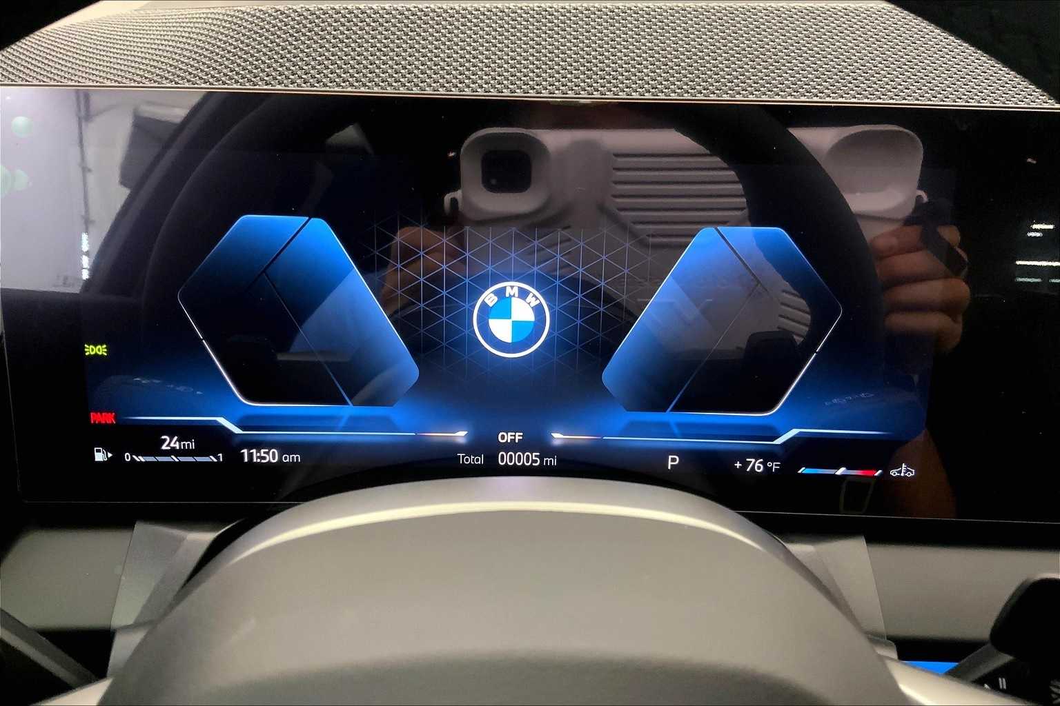 Thumbnail: 2025 BMW X3 - 18