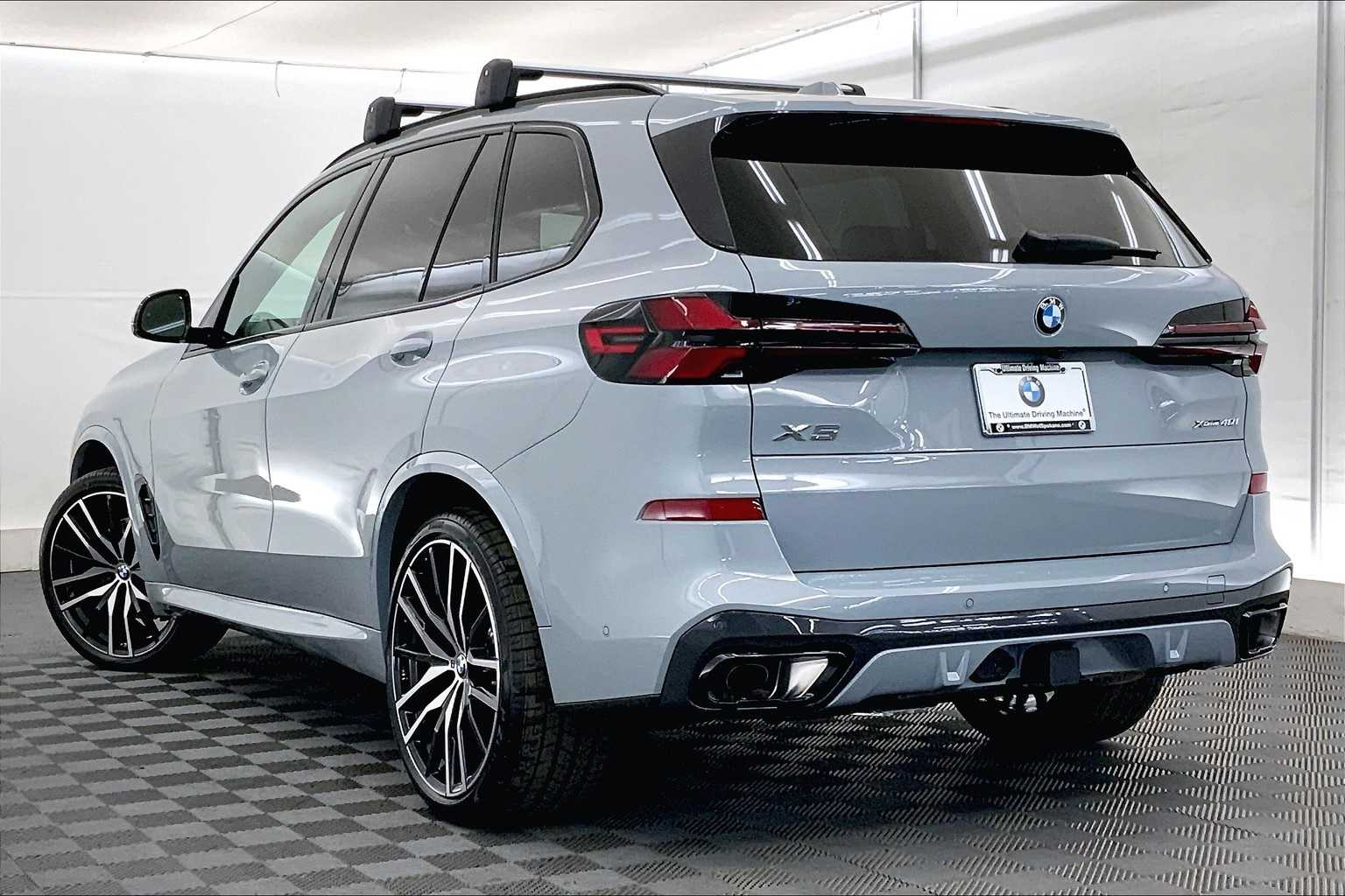 Thumbnail: 2026 BMW X5 - 4