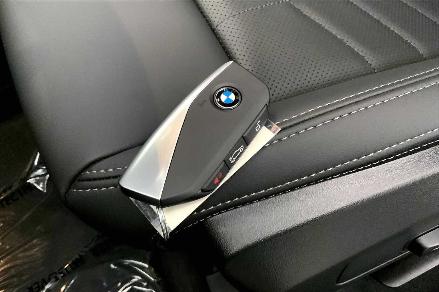 Thumbnail: 2025 BMW X1 - 20