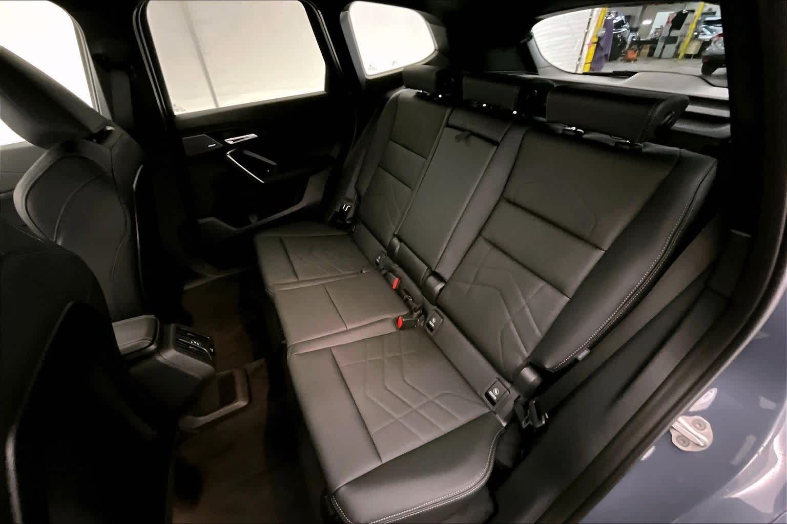 Thumbnail: 2026 BMW X1 - 13