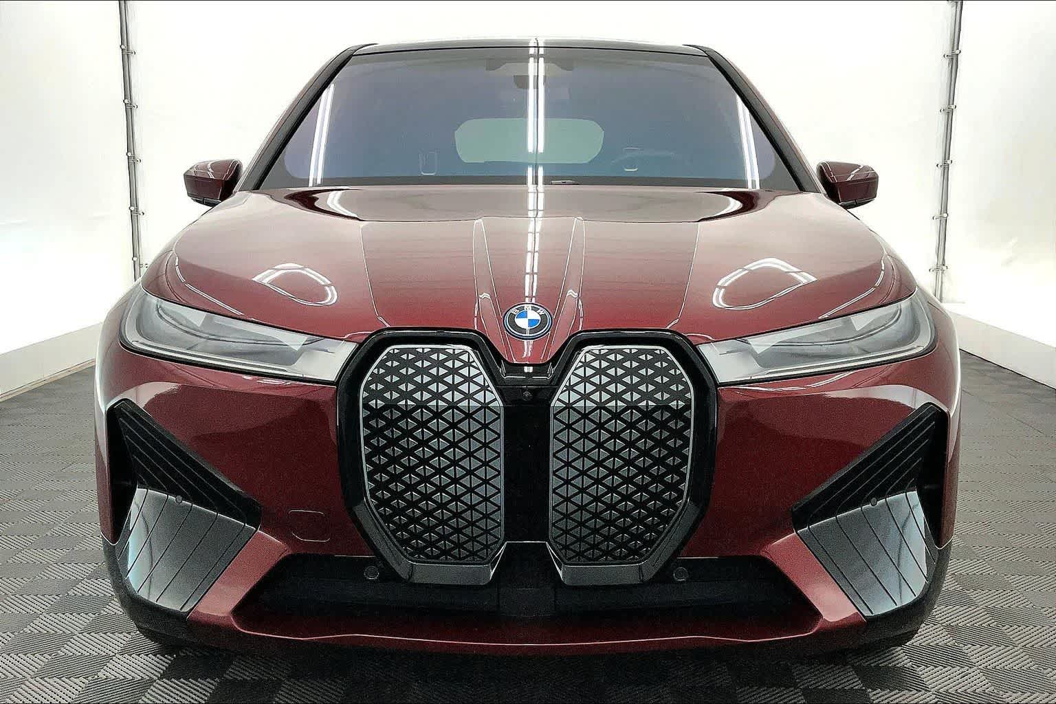 Thumbnail: 2024 BMW iX - 6