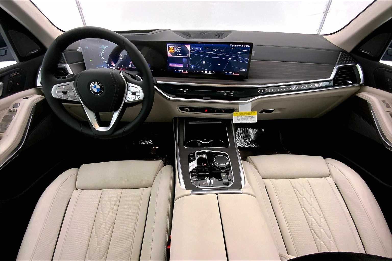 Thumbnail: 2026 BMW X7 - 10