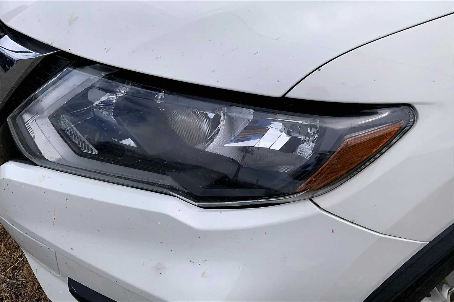 Thumbnail: 2017 Nissan Rogue - 16