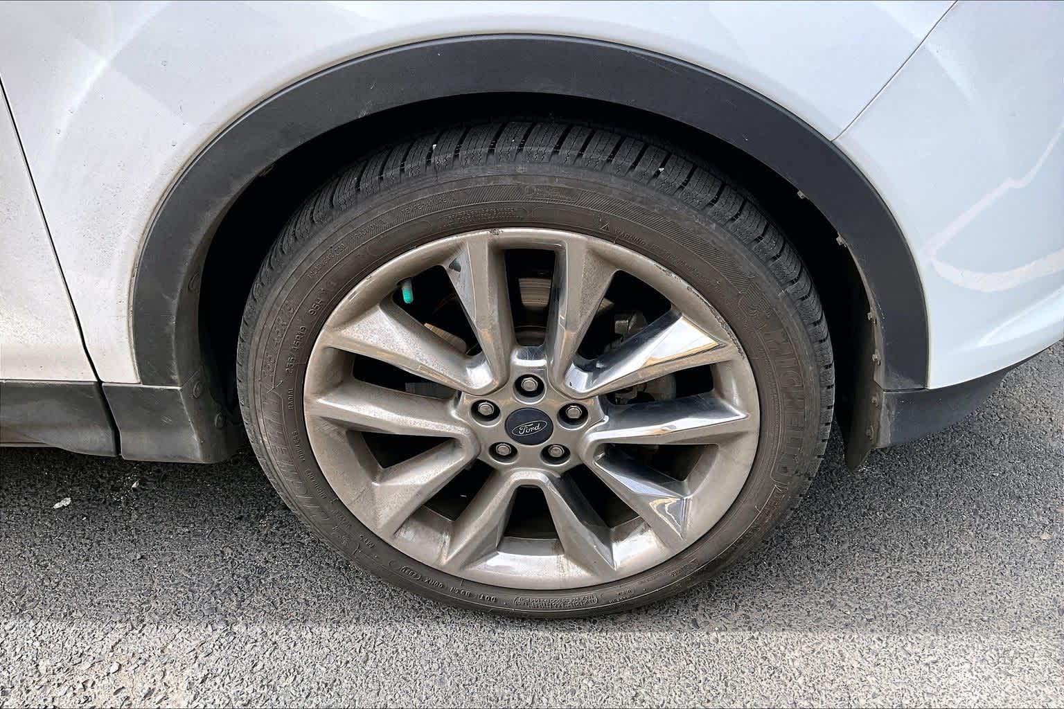 Thumbnail: 2015 Ford Escape - 14