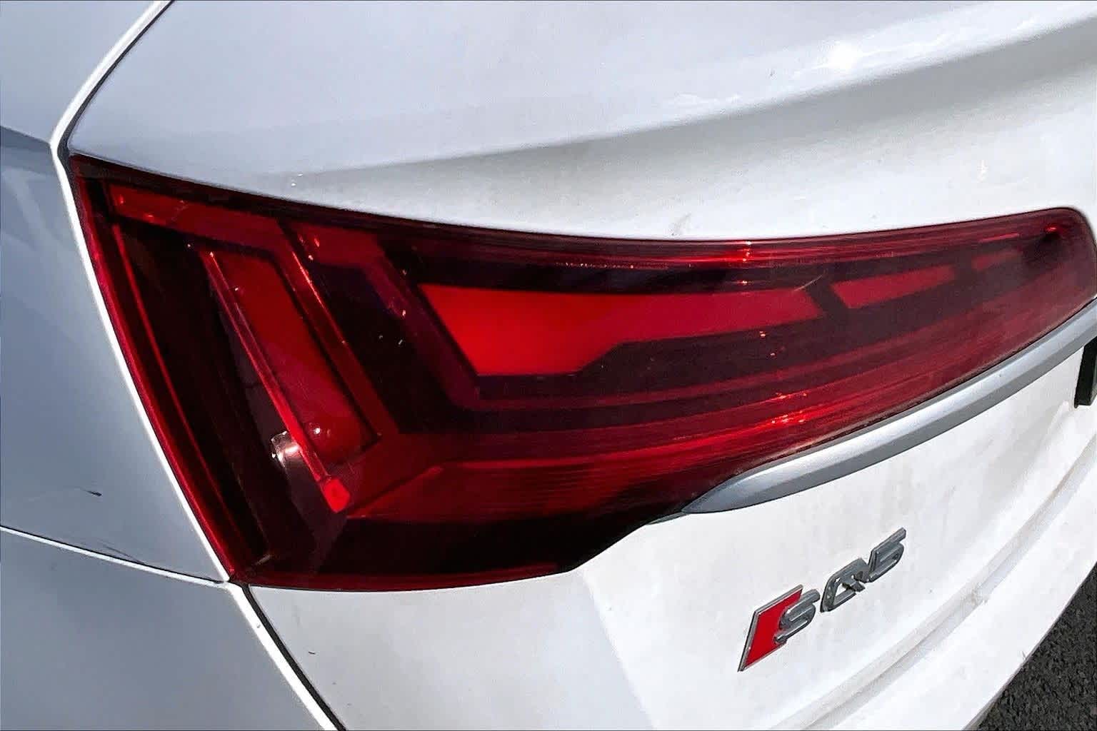 Thumbnail: 2022 Audi SQ5 - 15