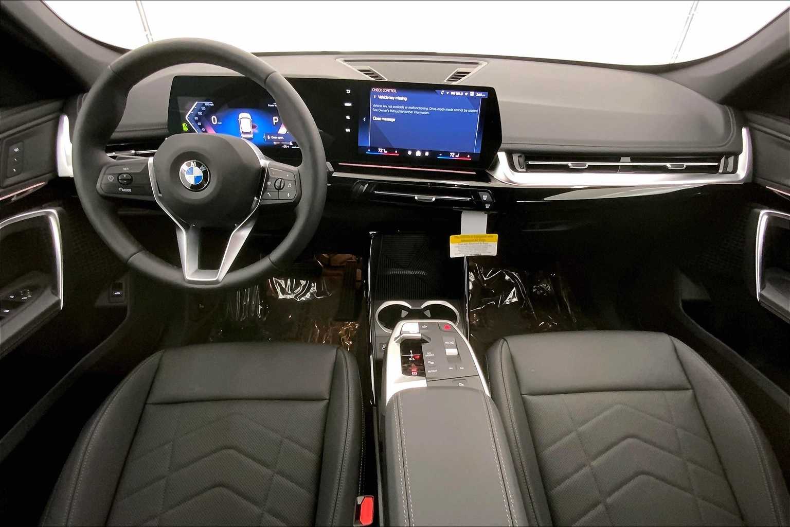 Thumbnail: 2025 BMW X1 - 10