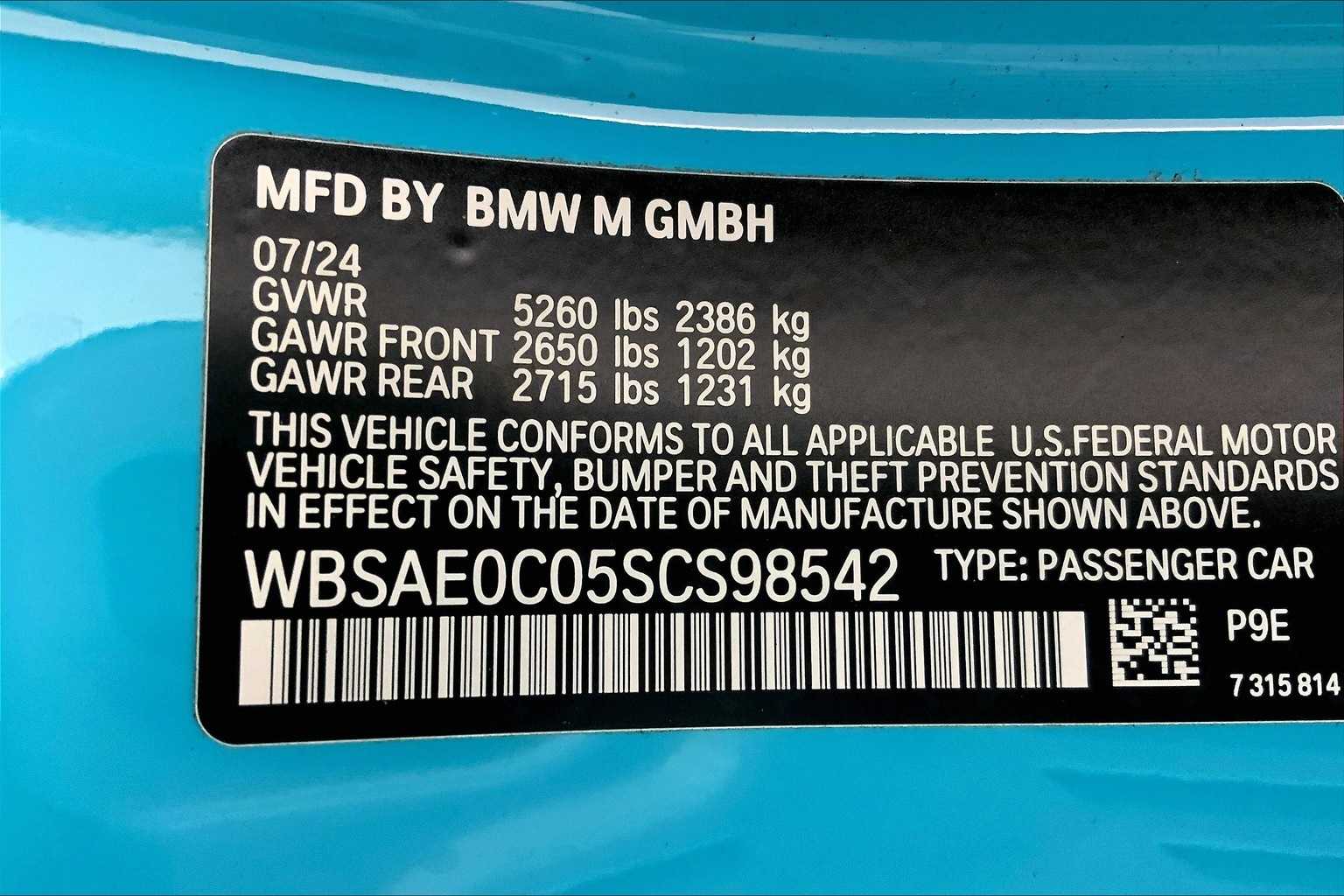 Thumbnail: 2025 BMW M8 - 18