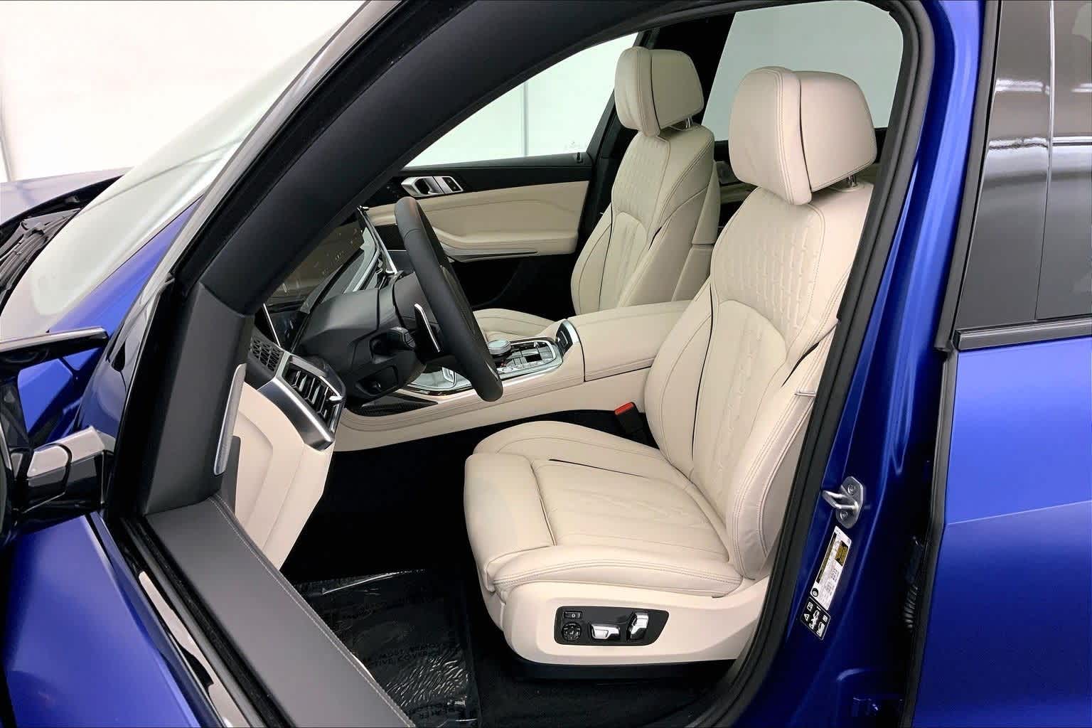 Thumbnail: 2026 BMW X7 - 11