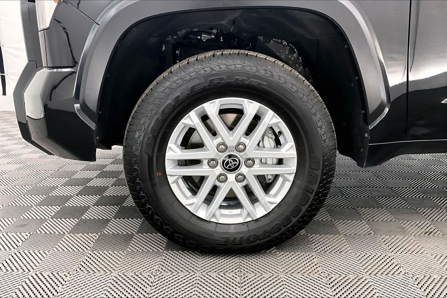 Thumbnail: 2023 Toyota Tundra - 8