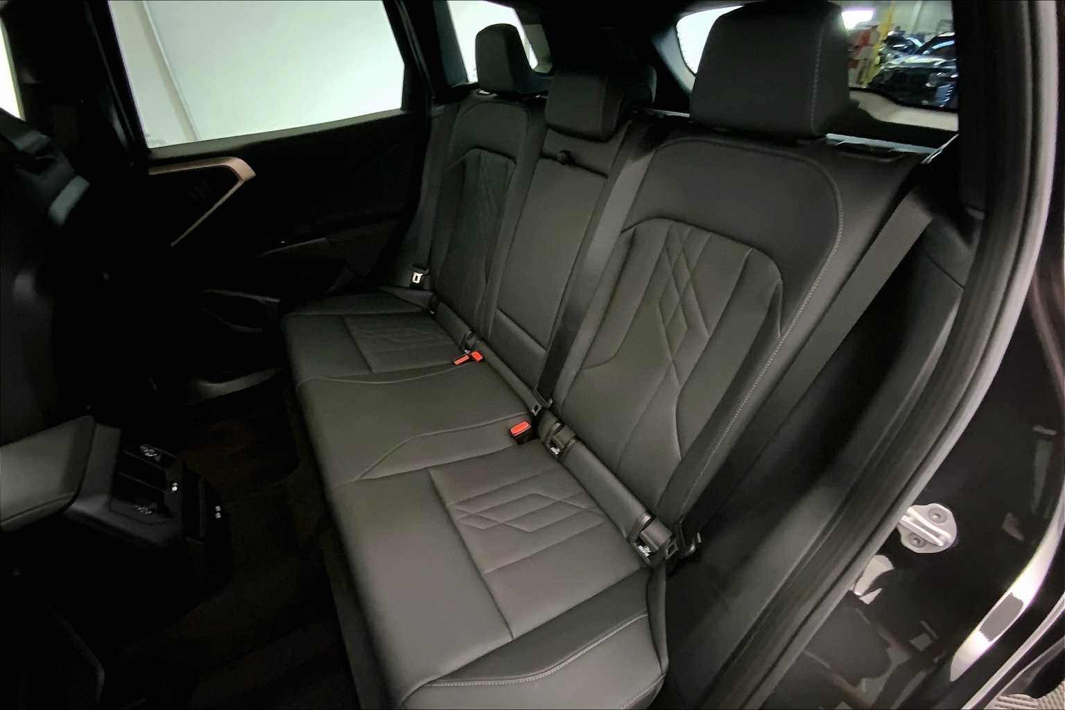 Thumbnail: 2025 BMW X3 - 29