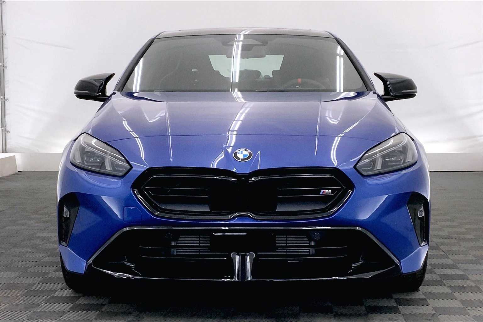 Thumbnail: 2025 BMW 2 Series - 6
