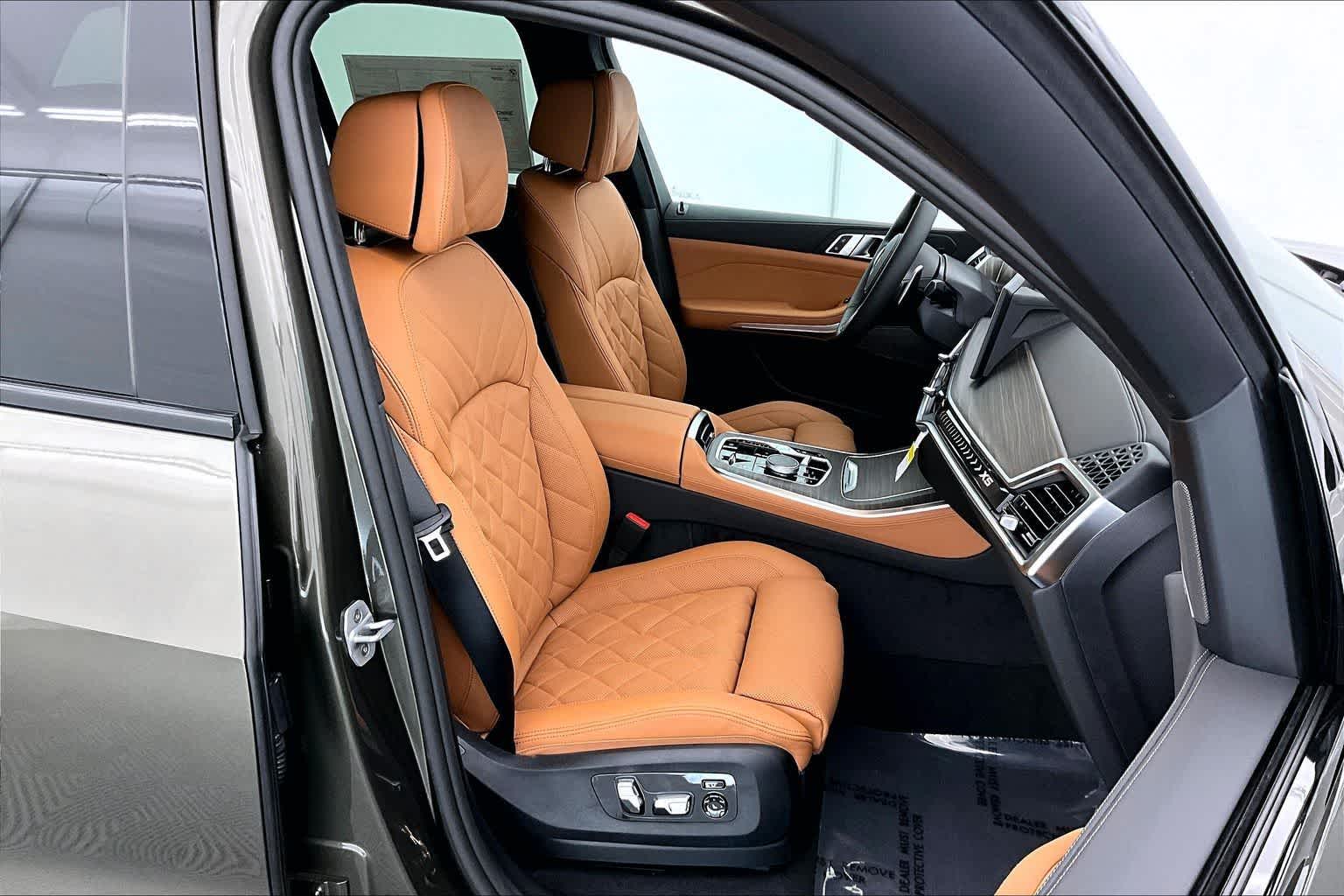 Thumbnail: 2026 BMW X5 - 14