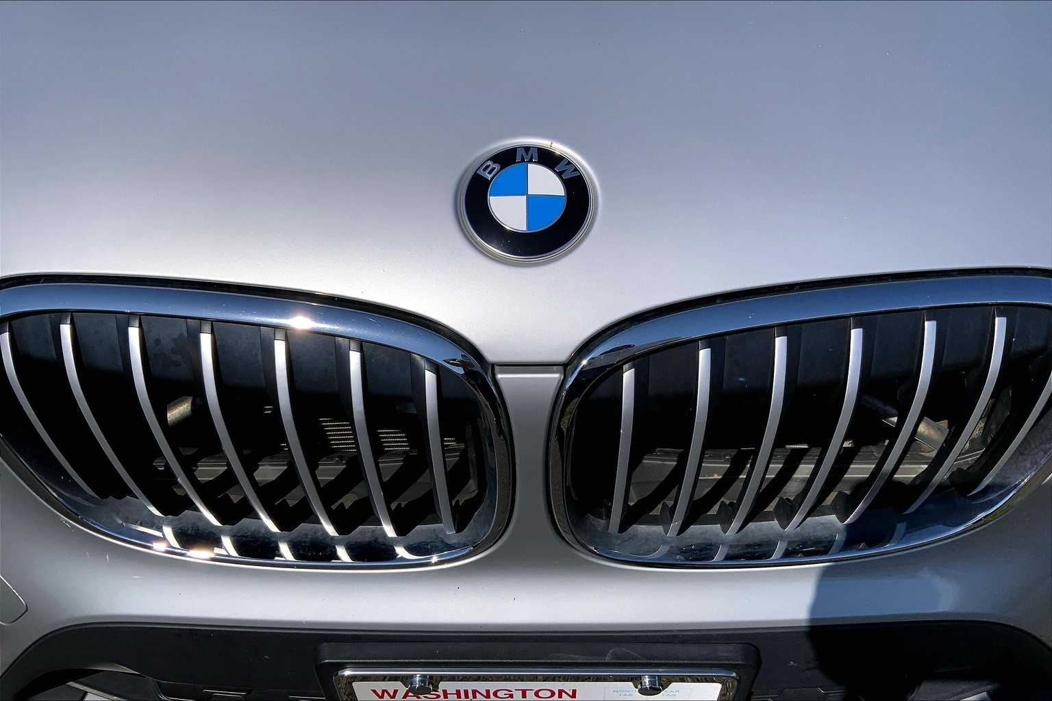 Thumbnail: 2018 BMW X1 - 18