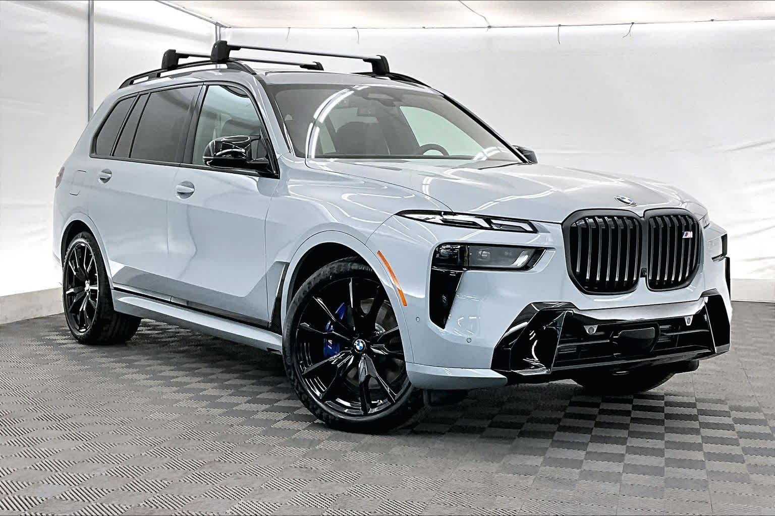 Thumbnail: 2026 BMW X7 - 21